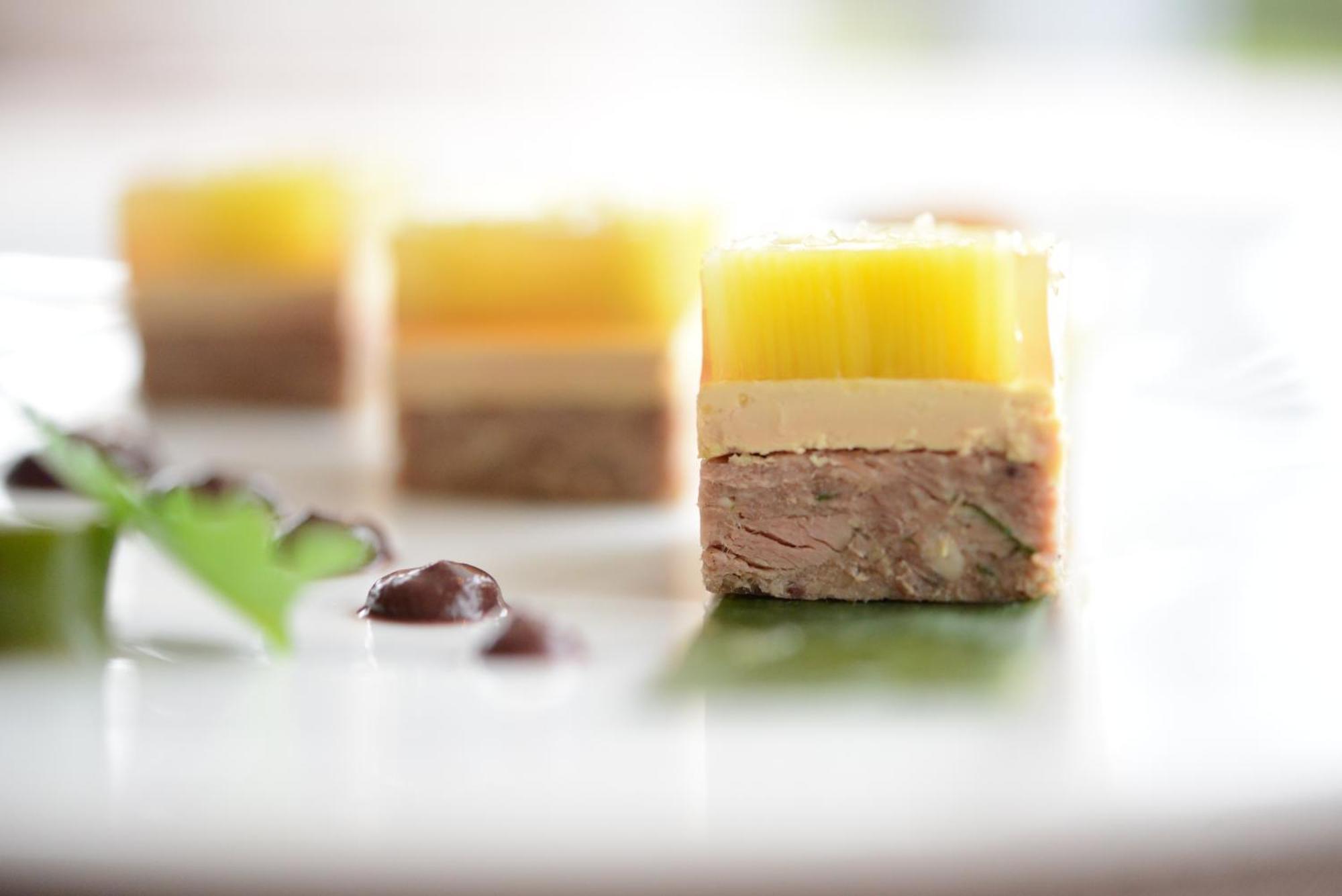 Chateau De Champlong Table **** Golf & 4*
