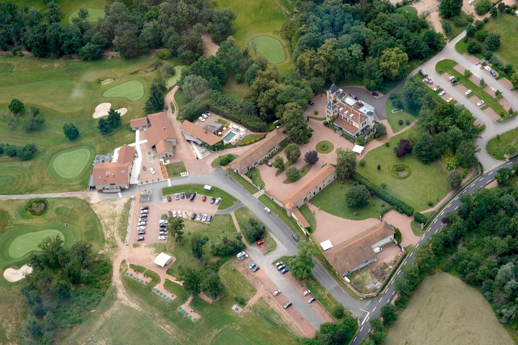 Chateau De Champlong Table **** Golf &