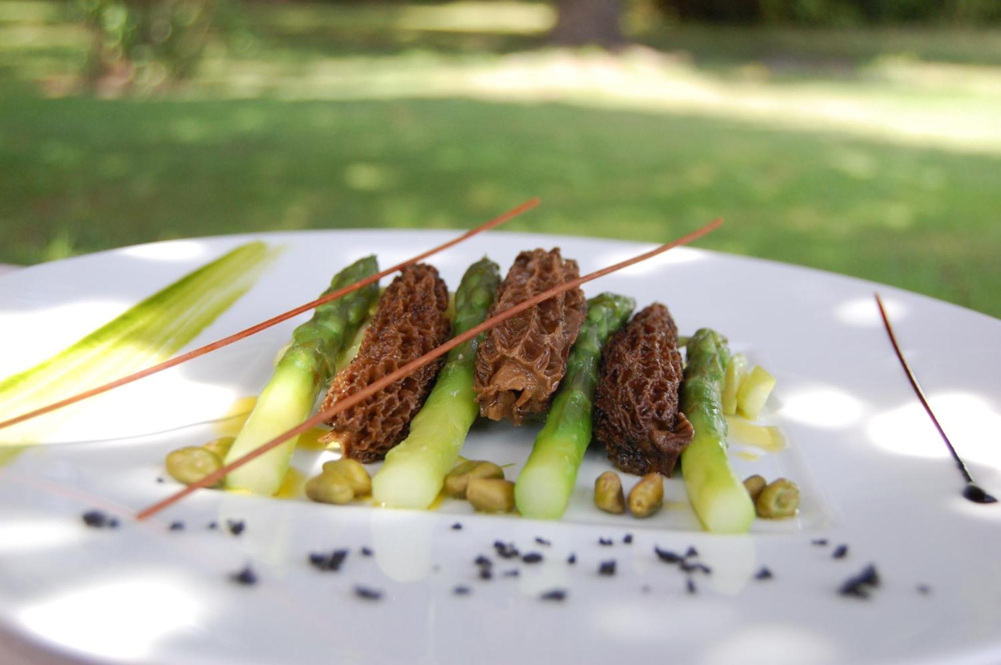Chateau De Champlong Table **** Golf & Hotel