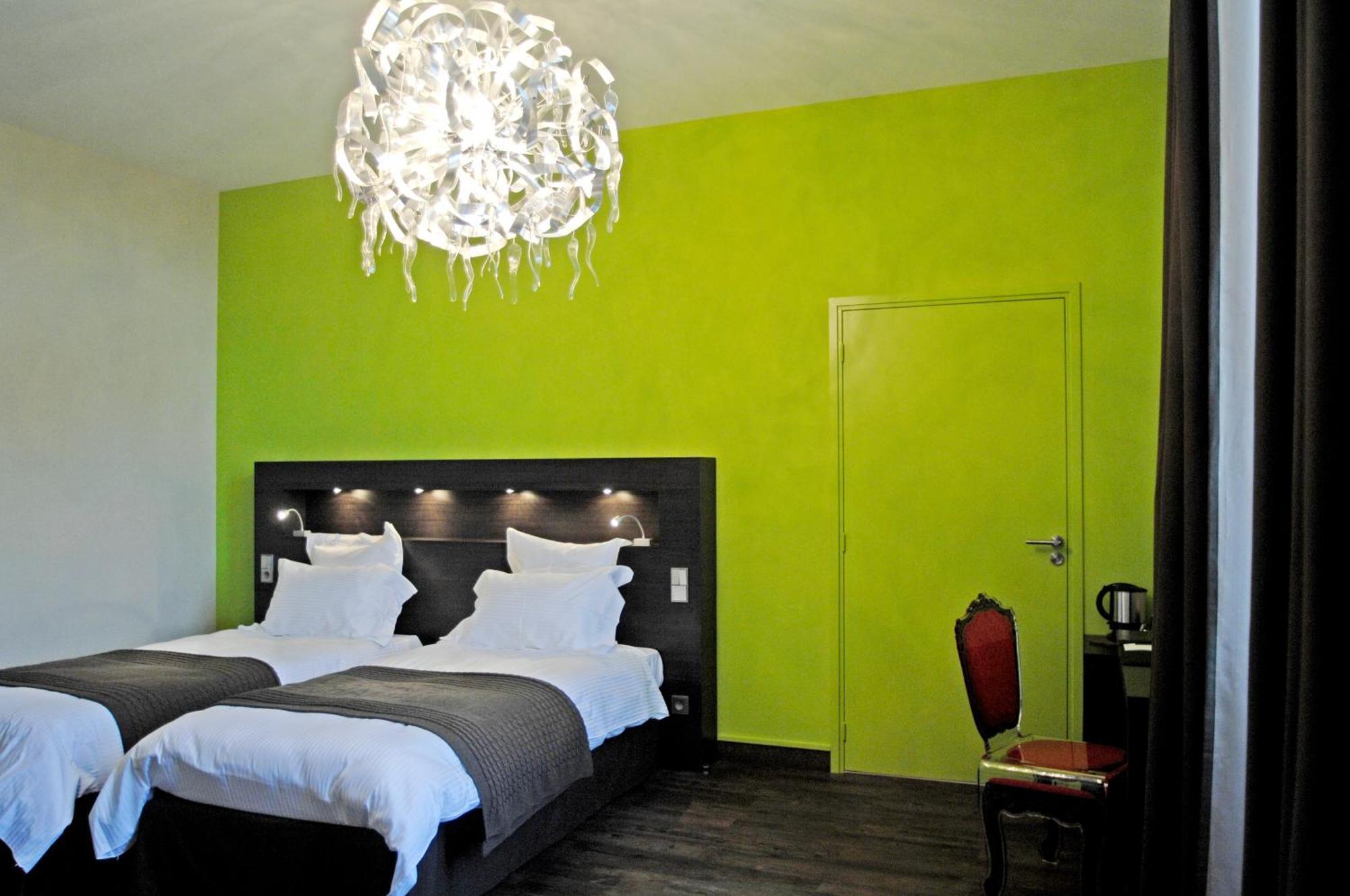Hotel Chateau De Champlong Table **** Golf & Villerest (Loire)