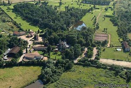 Hotel Chateau De Champlong Table **** Golf & Villerest (Loire)