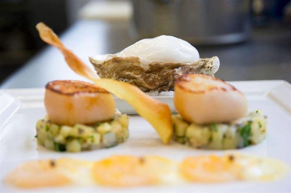 Chateau De Champlong Table **** Golf & 4*