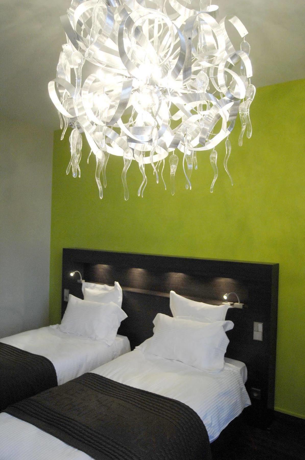 Hotel Chateau De Champlong Table **** Golf & Villerest (Loire)